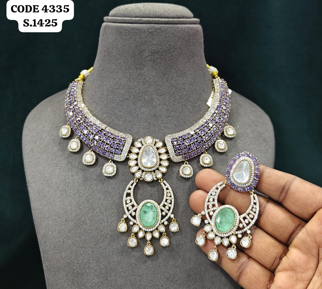 Necklace Set 008